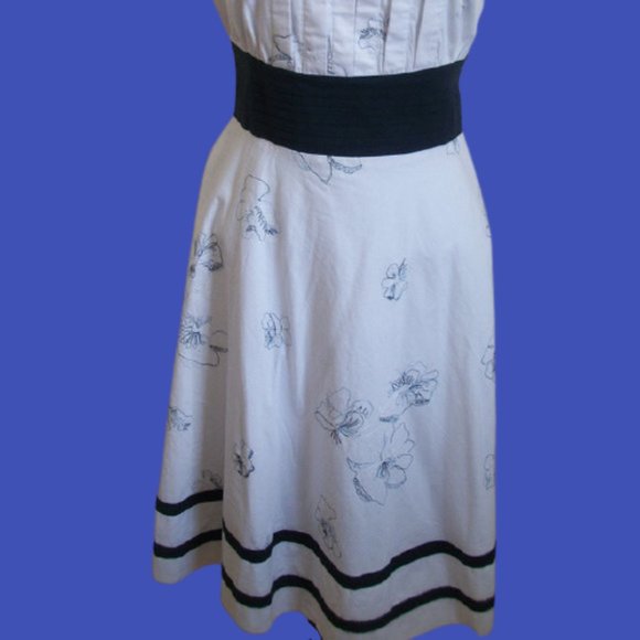 Vintage A-Line White Dress Fits Medium - Picture 2 of 2